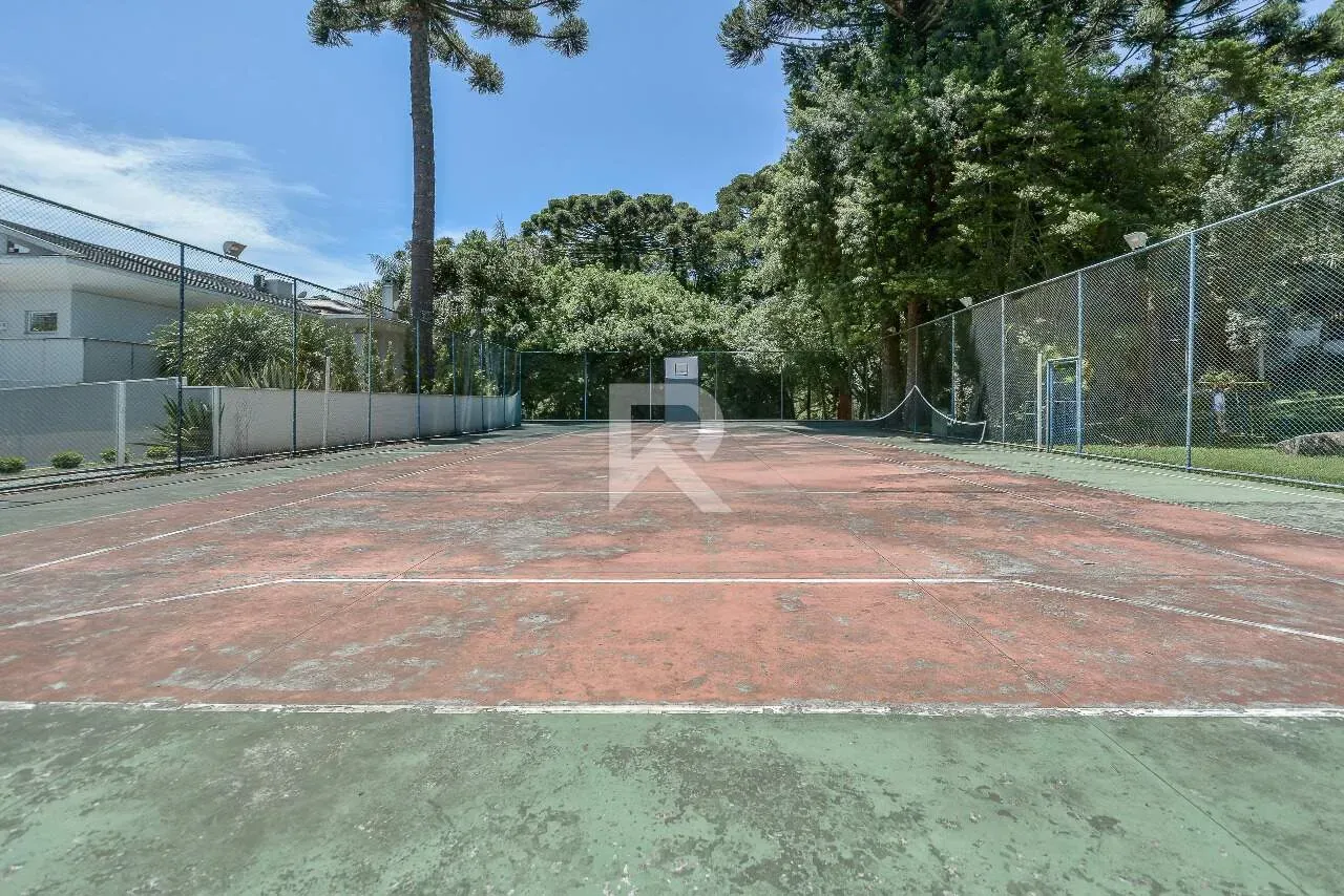 Casa con 4 suites y balcón con parrilla, 464 m² — photo 44