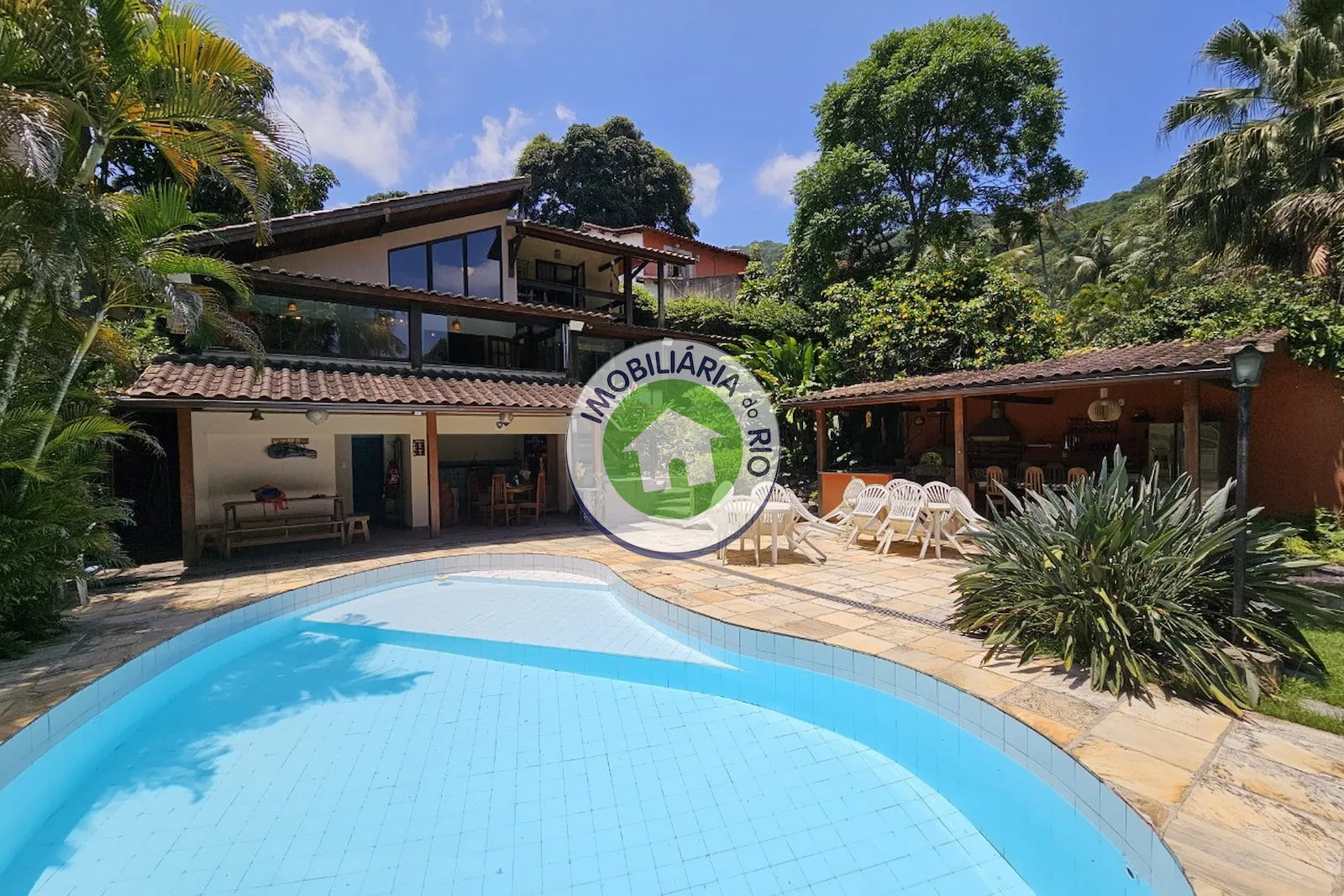 Casa com 5 quartos e fogão a gás — photo 2