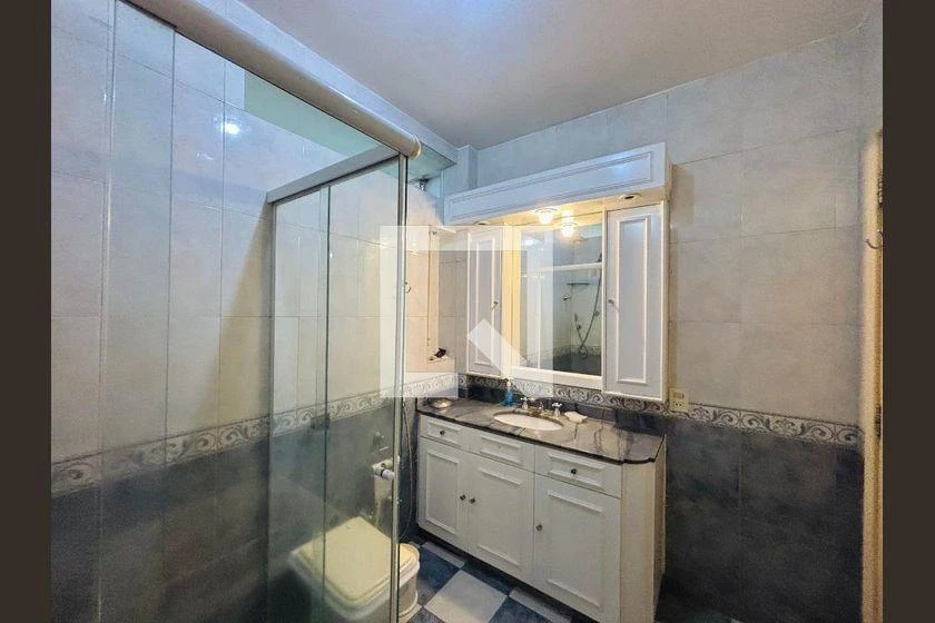 230 m² apartment with a bathtub and a home office — photo 26