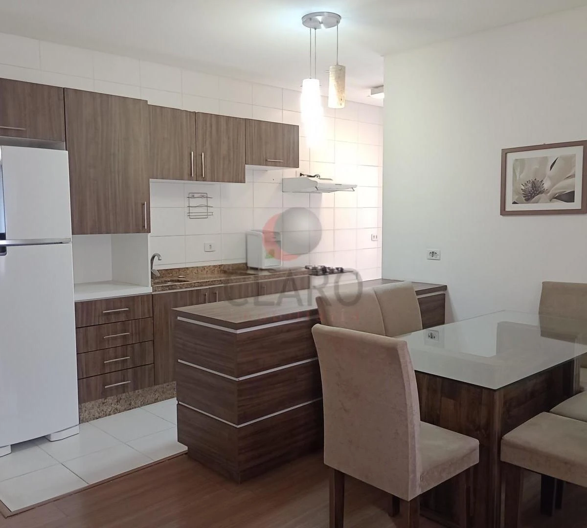 3-bedroom apartment with a home office — photo 2