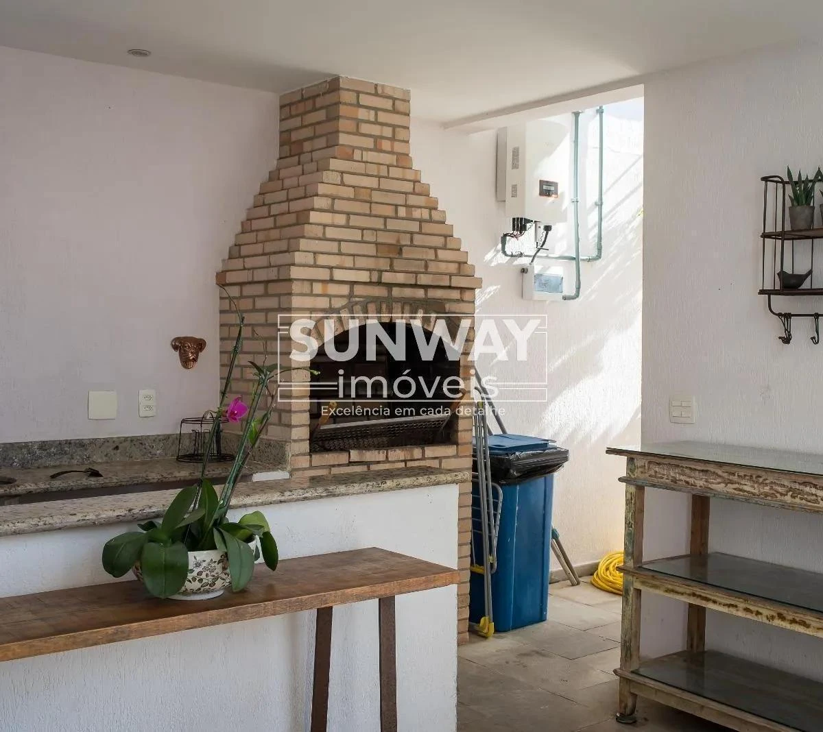 5-bedroom house with a walk-in closet in Rio de Janeiro — photo 17