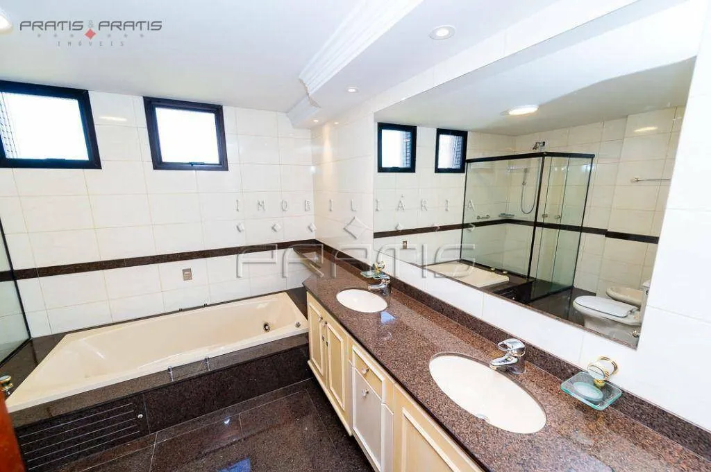 350 m² 3-bedroom apartment with a private BBQ balcony — photo 45