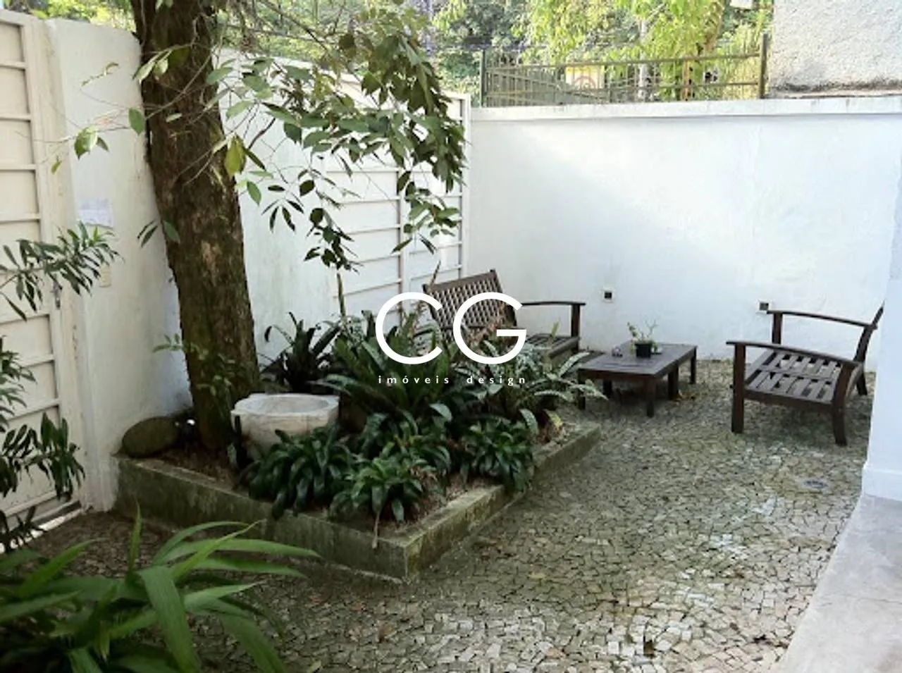 Unfurnished 3-bedroom house with separate gas kitchen — photo 3