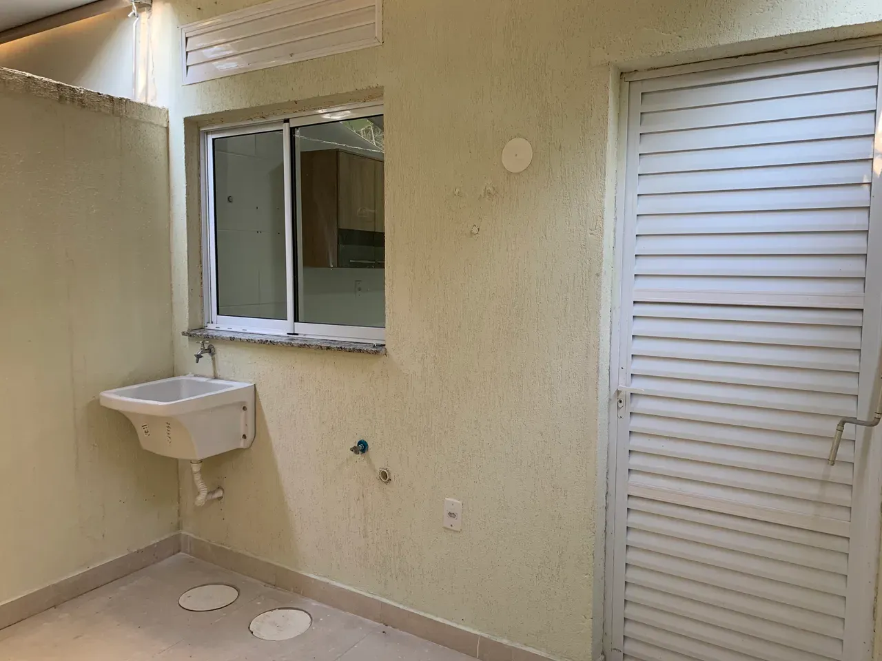 House with 11 bedrooms, 3 bathrooms and 1 parking space — photo 4