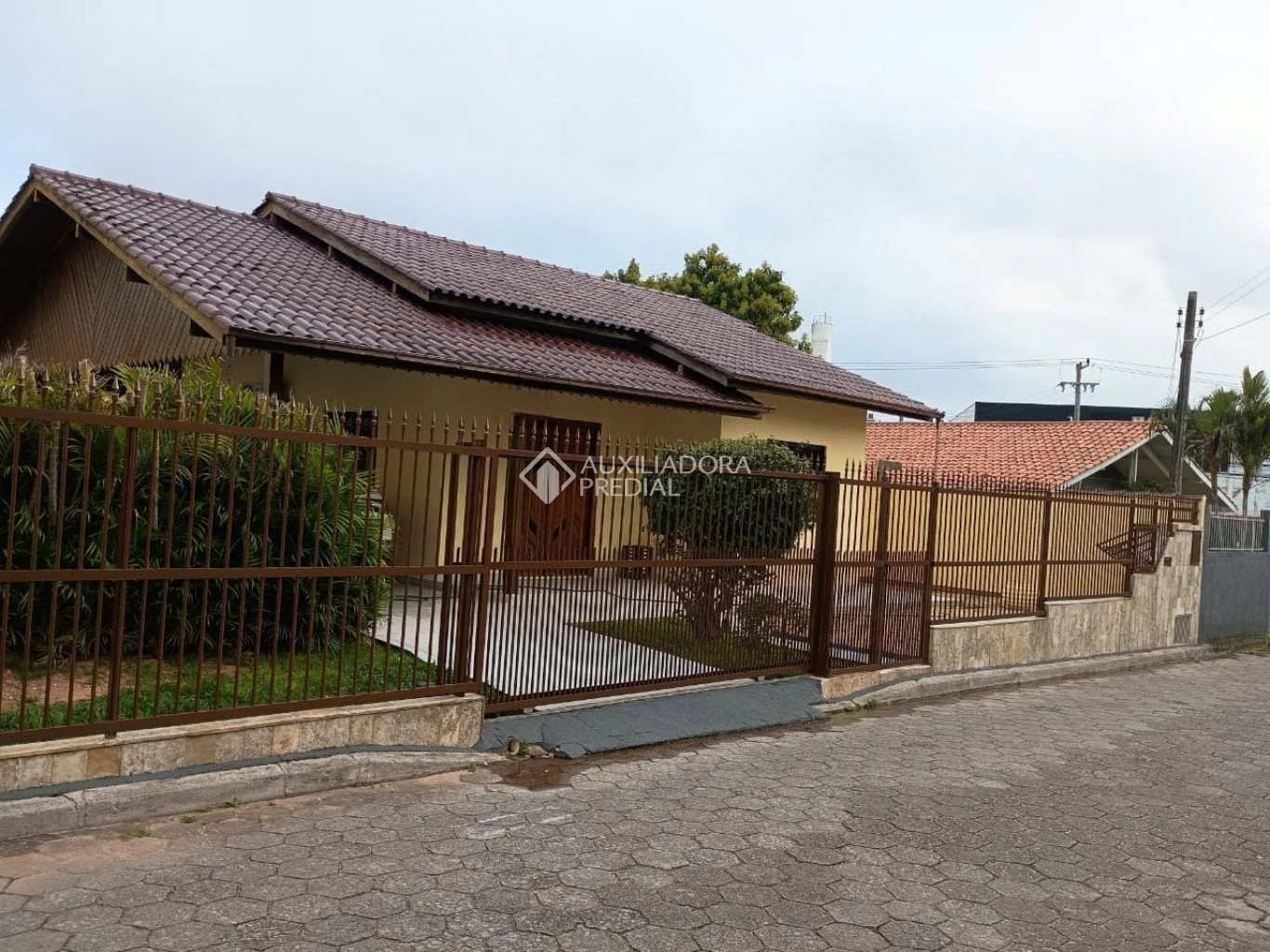 2-bedroom house with a garden in Florianópolis — photo 22