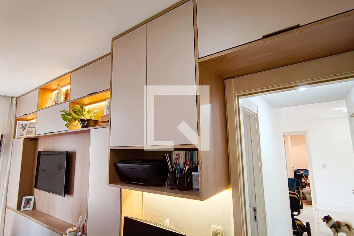 Apartamento mobiliado com 2 quartos e varanda com churrasqueira — photo 45
