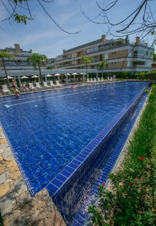 Apartamento amueblado de 2 dormitorios con terraza y parrilla — photo 5
