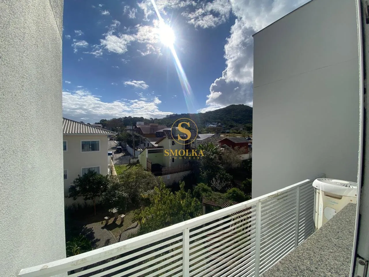 110 m² apartment with 3 bedrooms and a separate kitchen