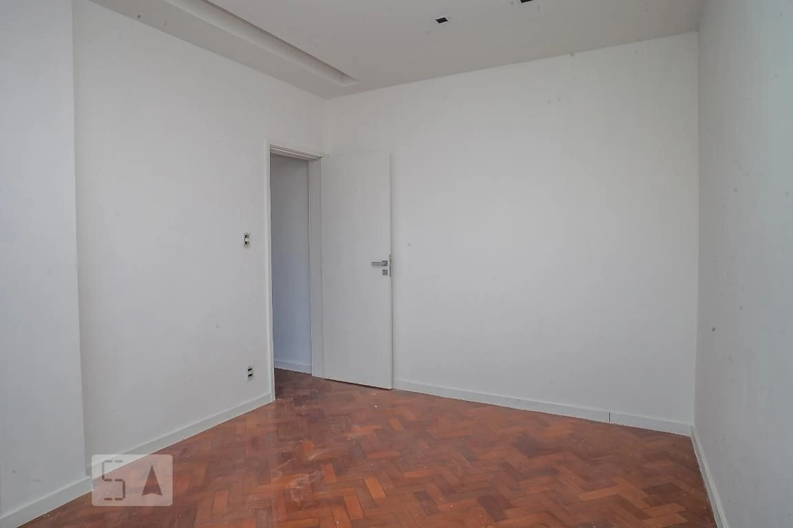 2-bedroom apartment with a mountain view in Rio de Janeiro — photo 26
