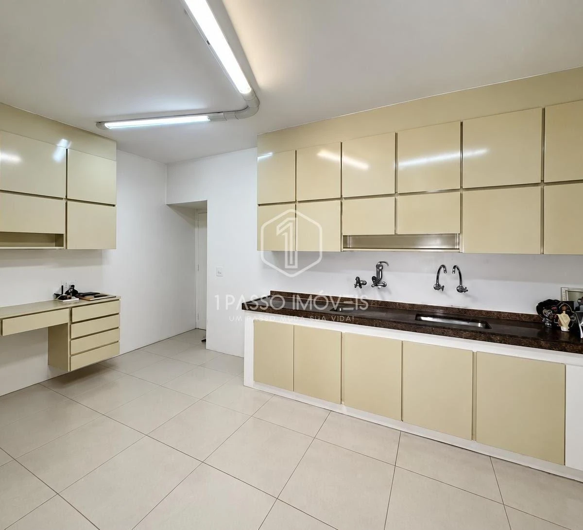 Apartamento, 159 m², com janelas do piso ao teto — photo 3