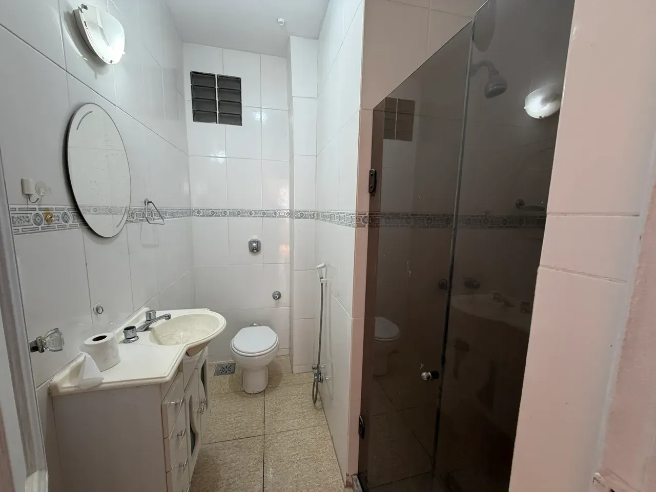 3-bedroom apartment with a sports court — photo 10