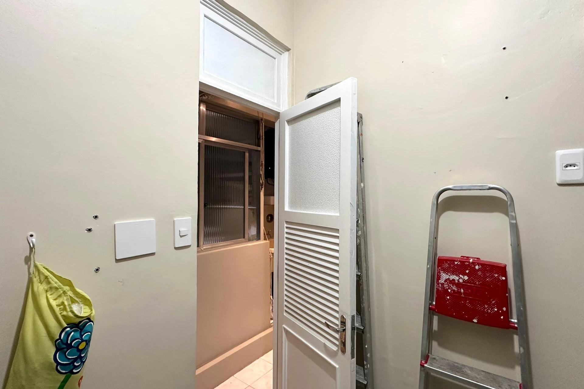 93 m² apartment with a washing machine and a water view — photo 21