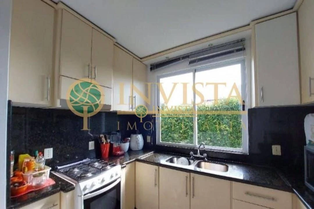Rental house with 3 bedrooms and 2 bathrooms — photo 11