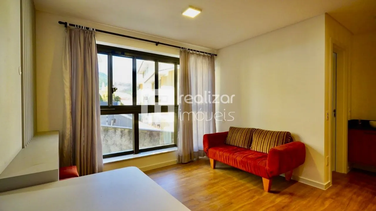 Furnished 40 m² apartment with an integrated kitchen