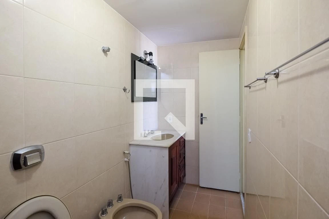 3-bedroom apartment with a mountain view in Rio de Janeiro — photo 54