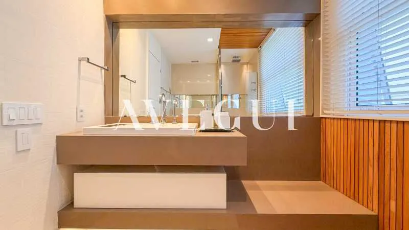 Квартира 530 м²: 4 суїти, 5 ванних і вид на воду — photo 7