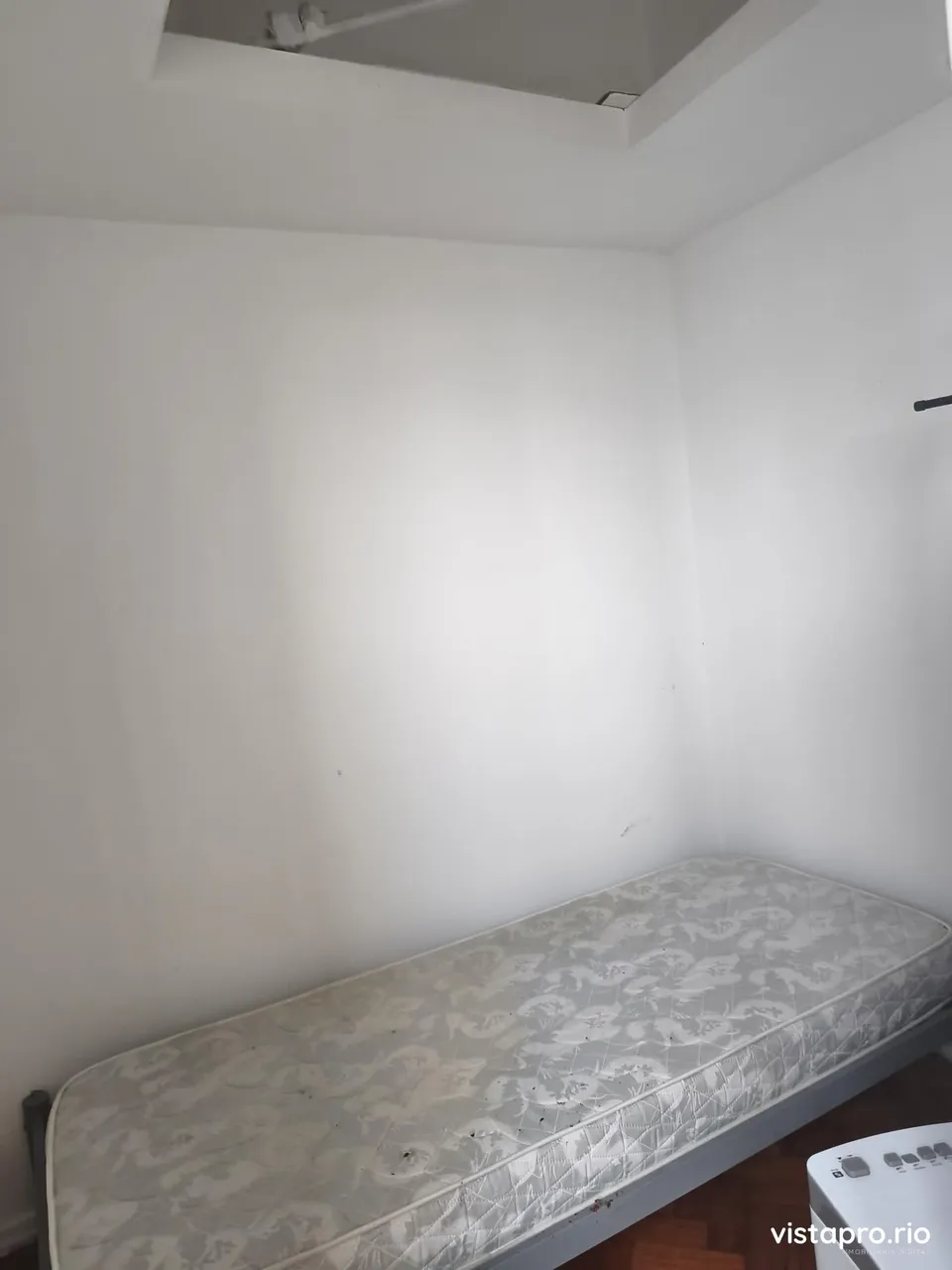 Furnished apartment with 3 bedrooms and 2 bathrooms — photo 18