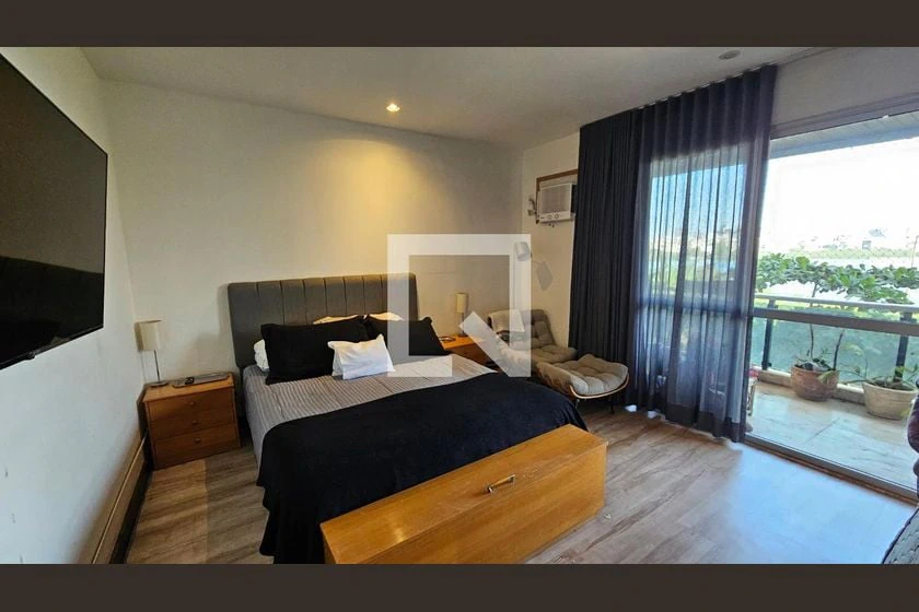 4-bedroom rental apartment with 180 m² of space — photo 10
