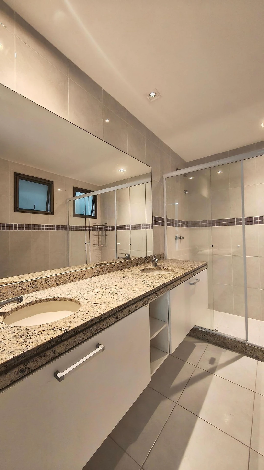 5-bedroom apartment with a washing machine in Rio de Janeiro — photo 23