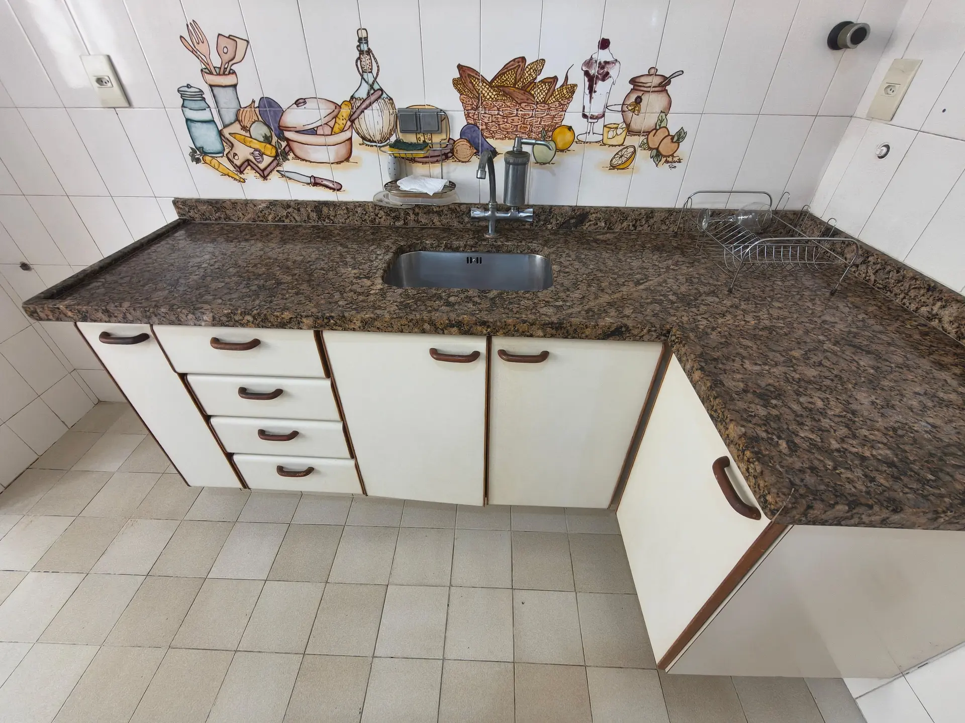 Rental apartment with 3 bedrooms and 1 en-suite — photo 3