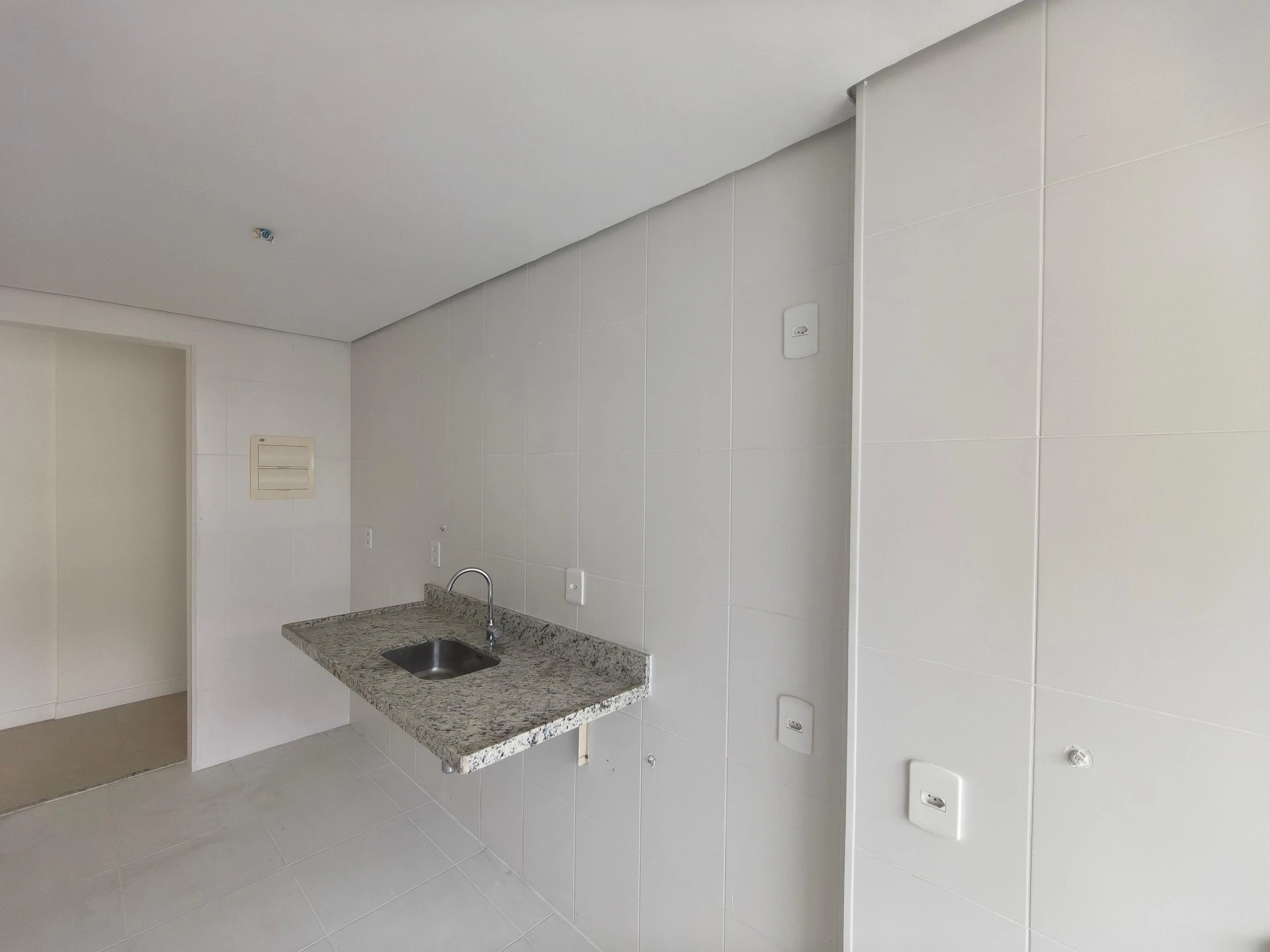 Apartment with 3 bedrooms, 2 bathrooms and parking — photo 11