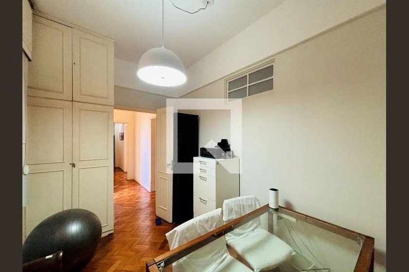 Furnished apartment, 348 m², with a glass-enclosed balcony — photo 5