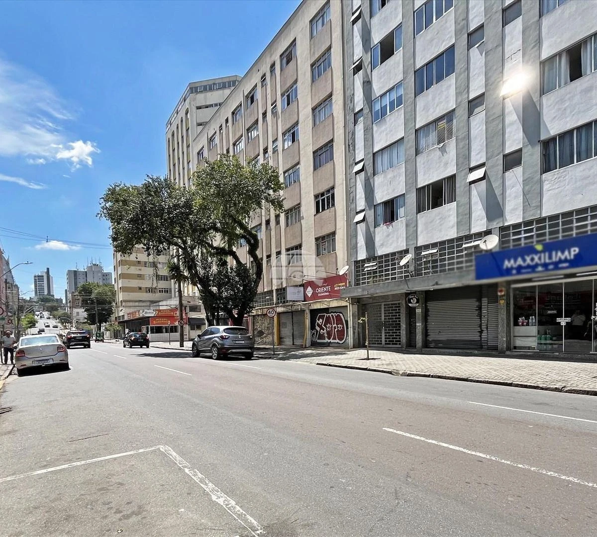 Departamento con piso de madera o laminado en Curitiba — photo 6
