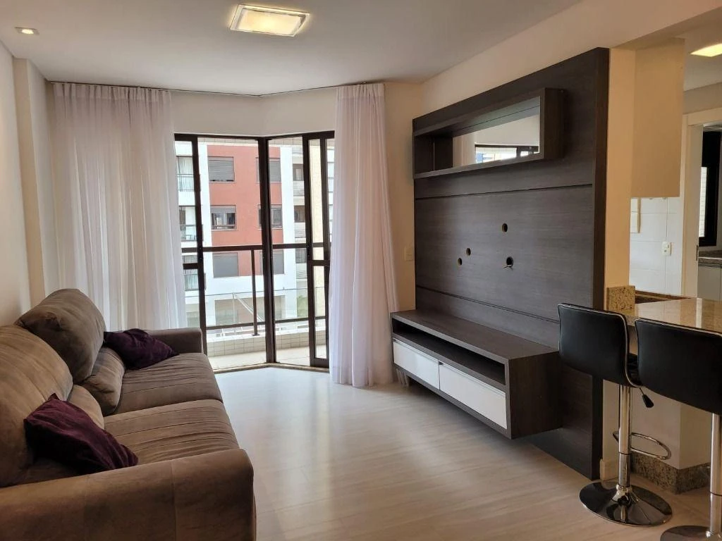 3-bedroom apartment with a park view — photo 26