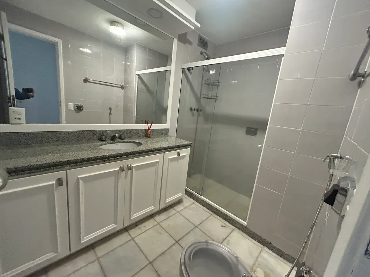 3-bedroom apartment with a glassed-in balcony and 130 m² — photo 8