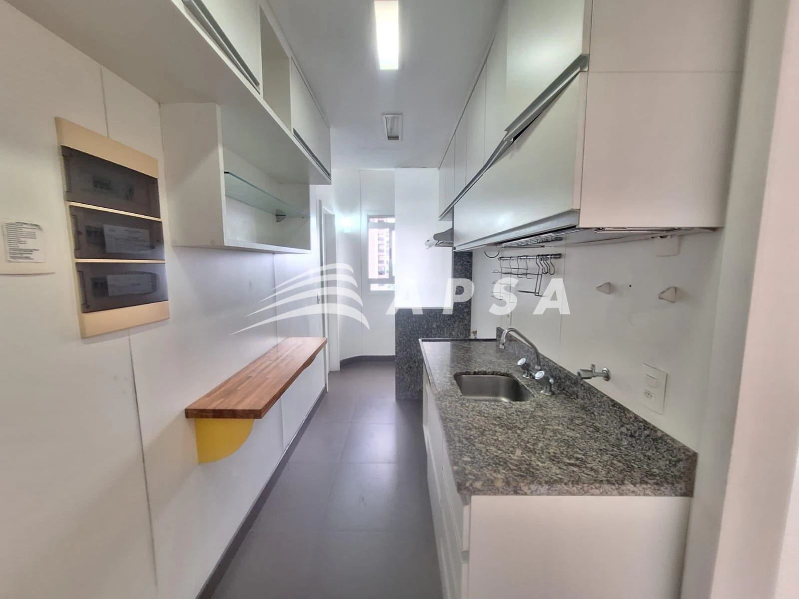 3-bedroom apartment with a private BBQ — photo 9