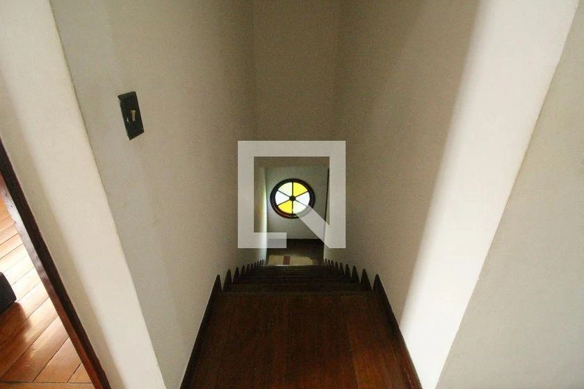 Rental house with 6 bedrooms and 3 en-suite, 599 m² — photo 15