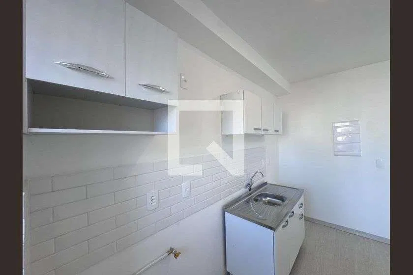 Wood or laminate floors in a 2-bedroom apartment, 48 m² — photo 10