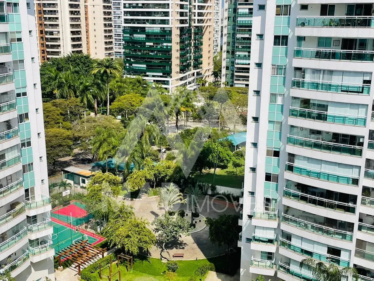 Apartamento mobiliado de 4 quartos e 5 banheiros, 160 m² — photo 14