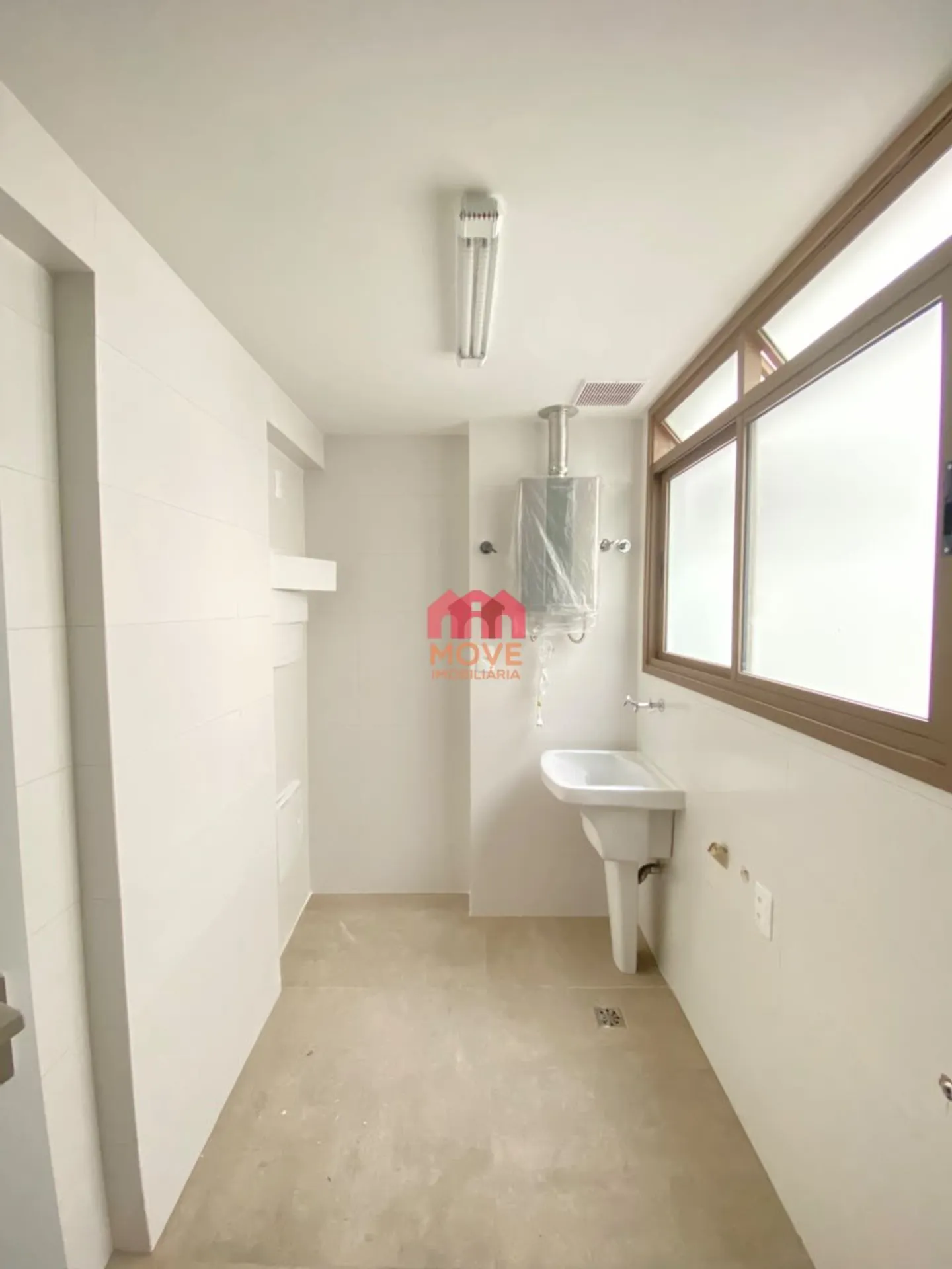 Apartment on the 3rd floor with a washing machine — photo 4