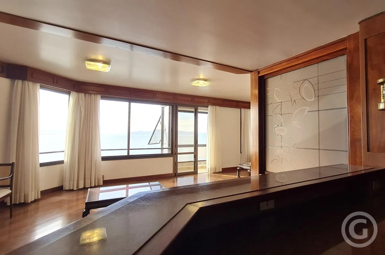 3-bedroom apartment with floor-to-ceiling windows — photo 14