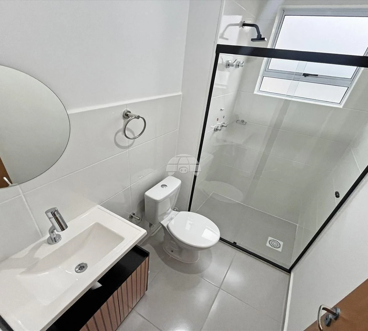 2-bedroom apartment with en-suite and 1 parking spot — photo 4