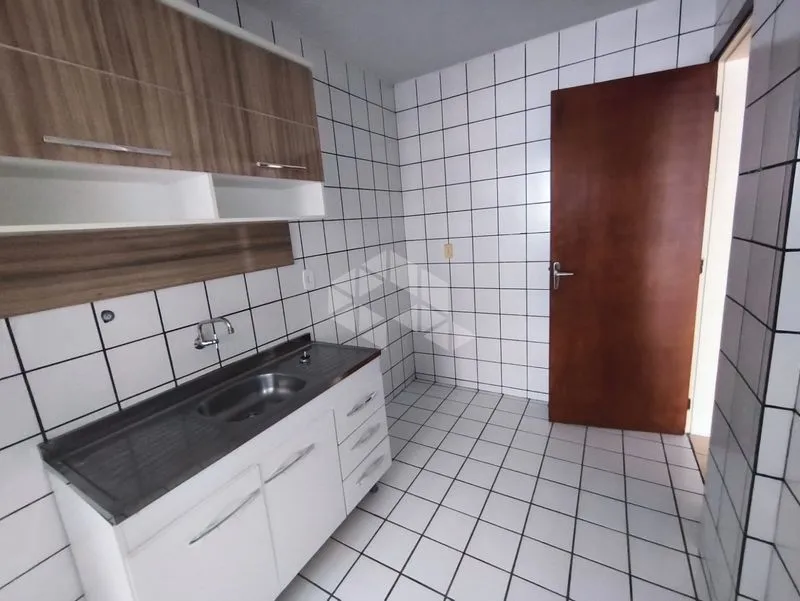 70 m² apartment with 2 bedrooms and 1 parking spot — photo 2