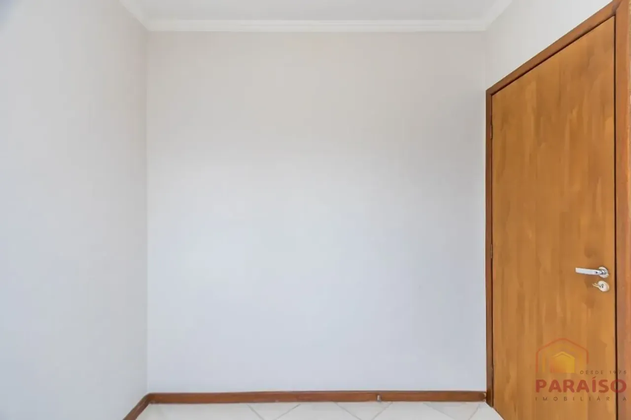 Rental apartment with 2 bedrooms and a balcony — photo 7