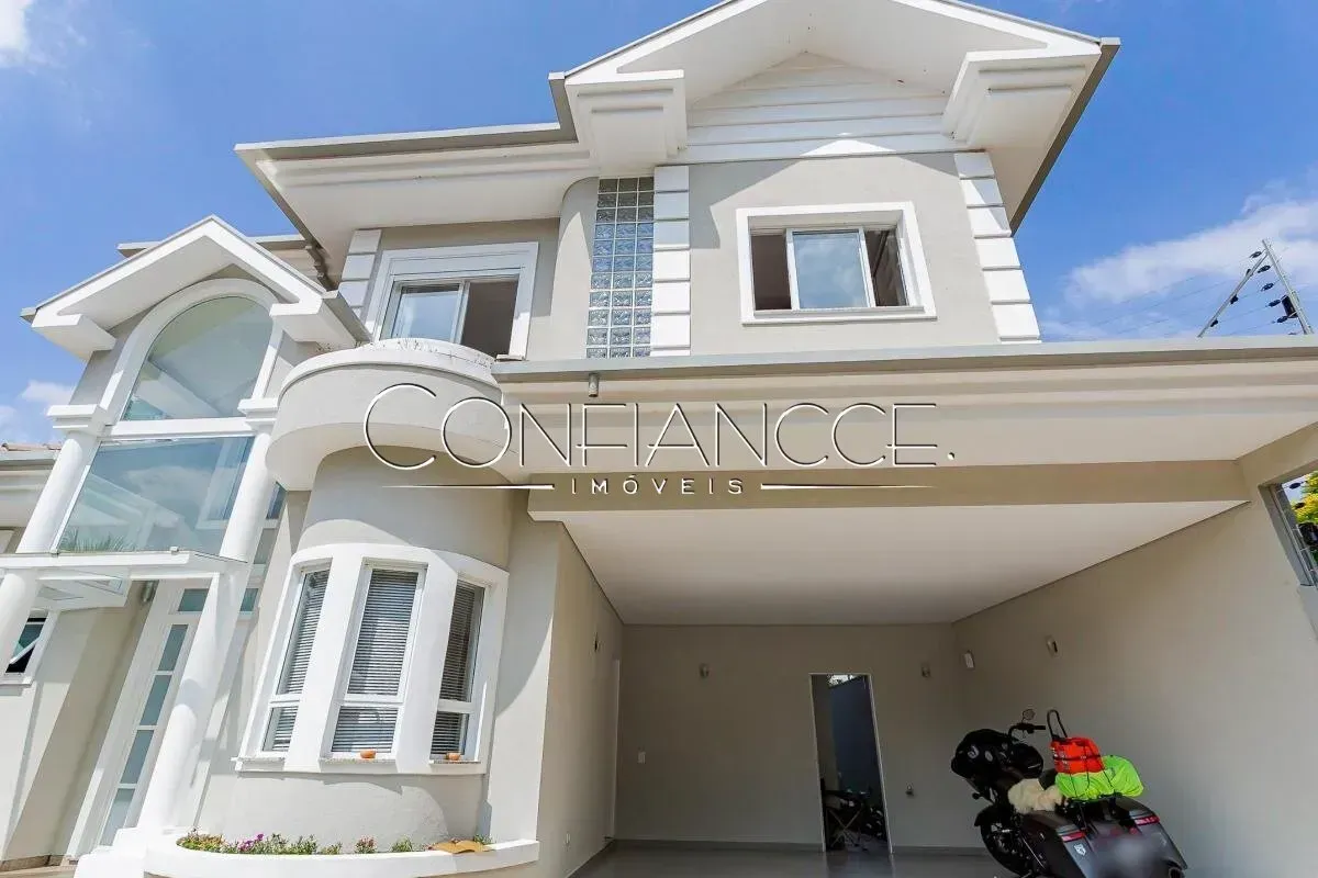 House with 4 en-suite bedrooms and 6 parking spaces — photo 2