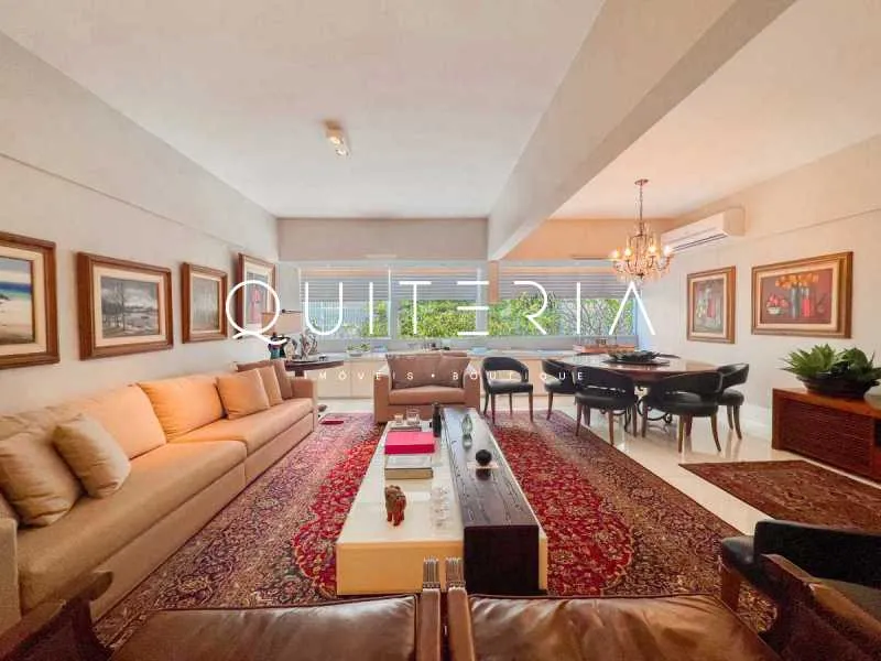 Apartment with 3 bedrooms and 4 bathrooms in good condition