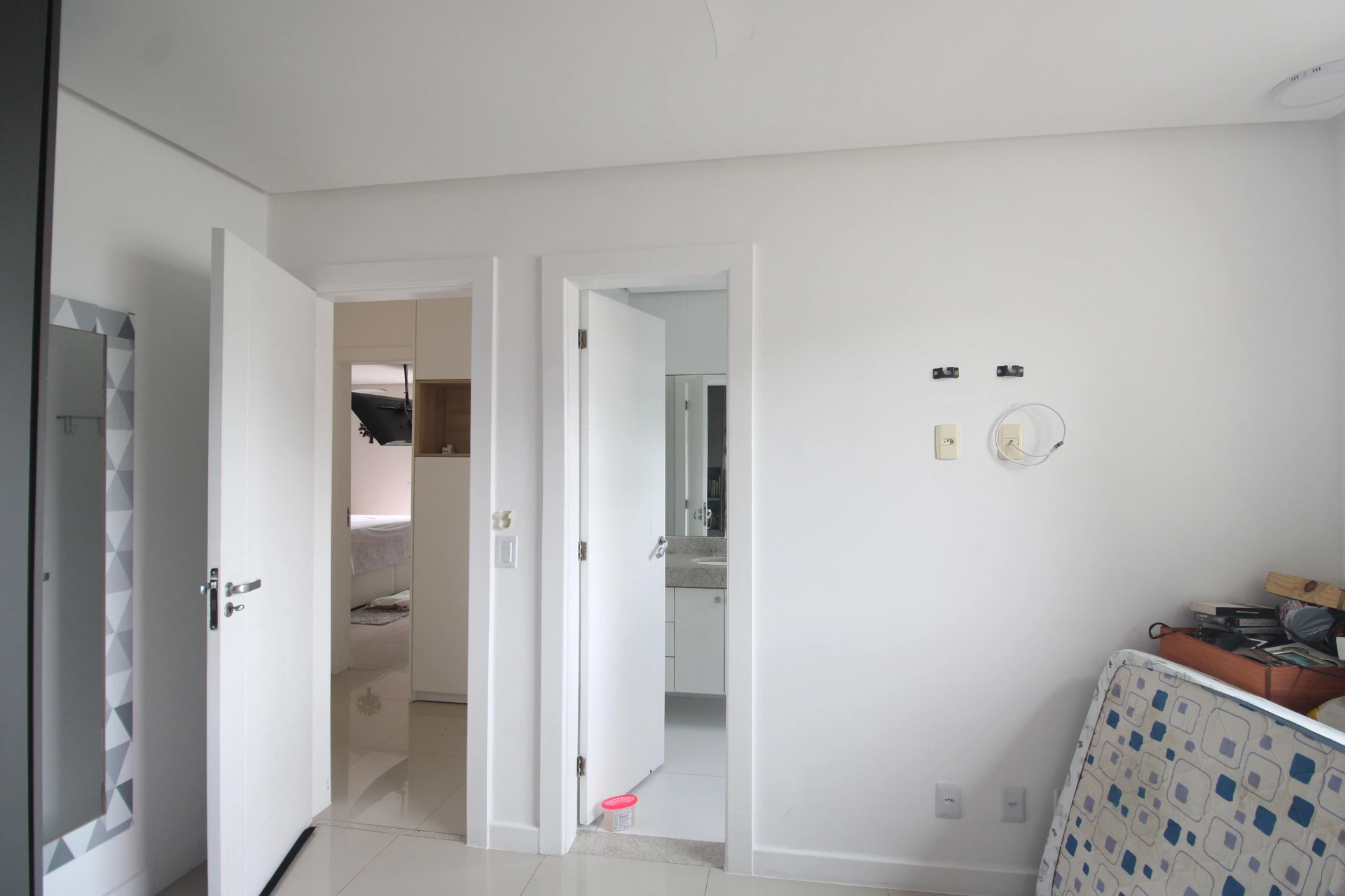 Casa mobiliada com 3 suítes e cozinha aberta com fogão a gás — photo 67