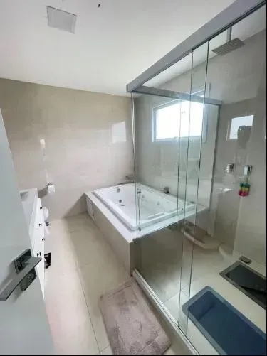 Furnished house with 5 bedrooms and integrated kitchen — photo 8