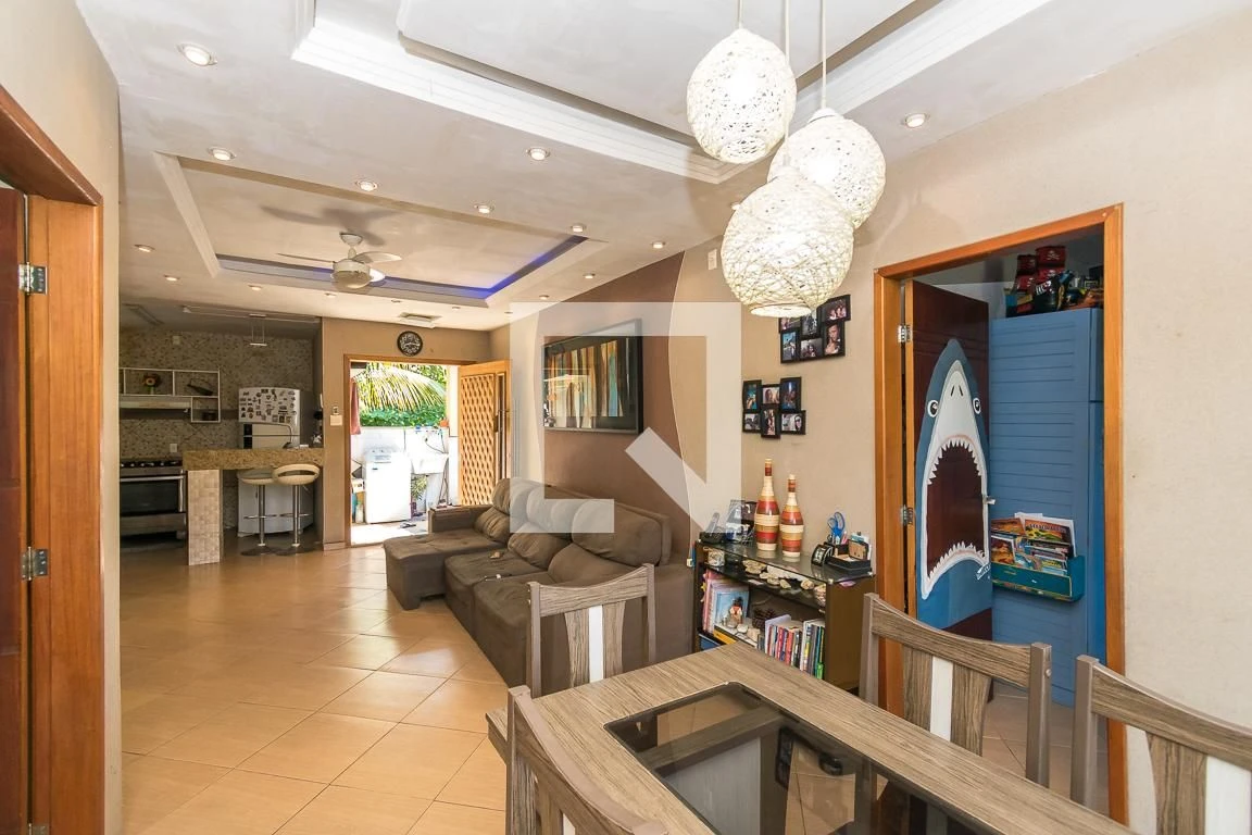 Furnished 227 m² house with a private garden — photo 2