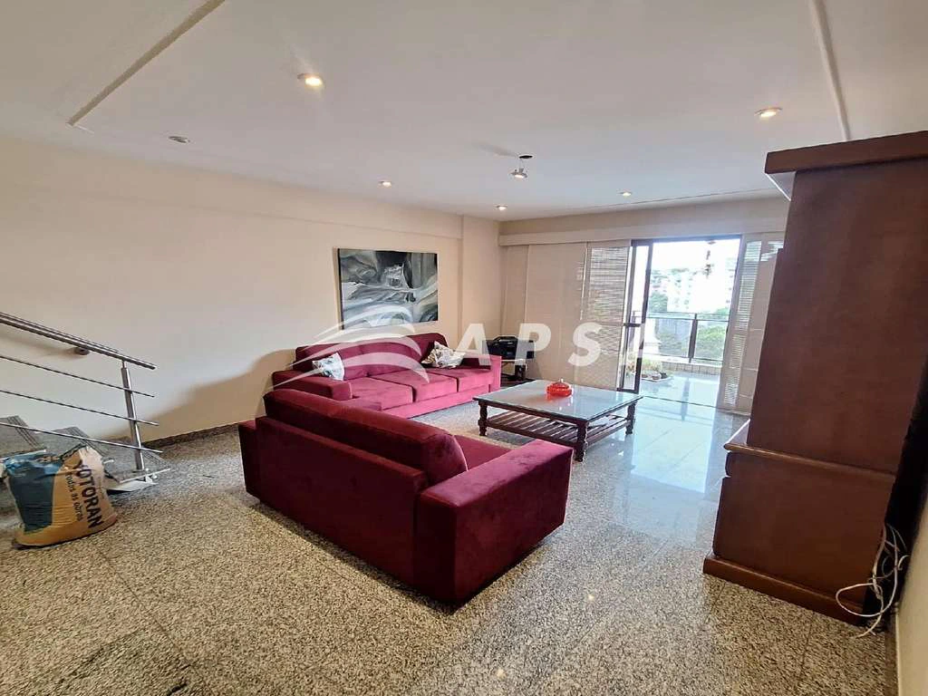 Furnished apartment with 3 bedrooms and 2 en-suites — photo 4