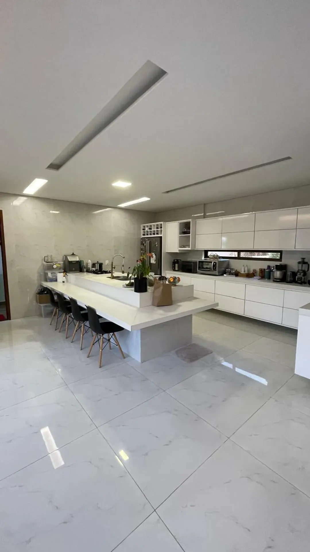 Furnished house with 4 en-suite bedrooms and 481 m² — photo 26