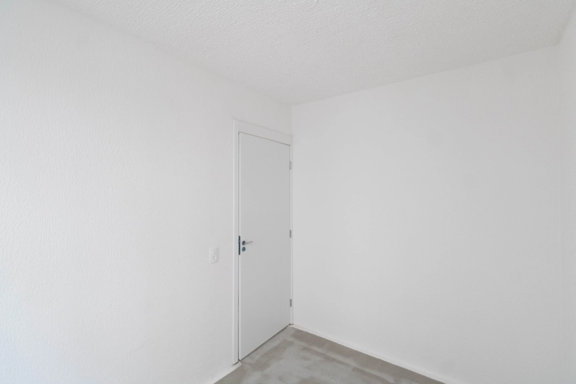 2-bedroom apartment with a washing machine — photo 20