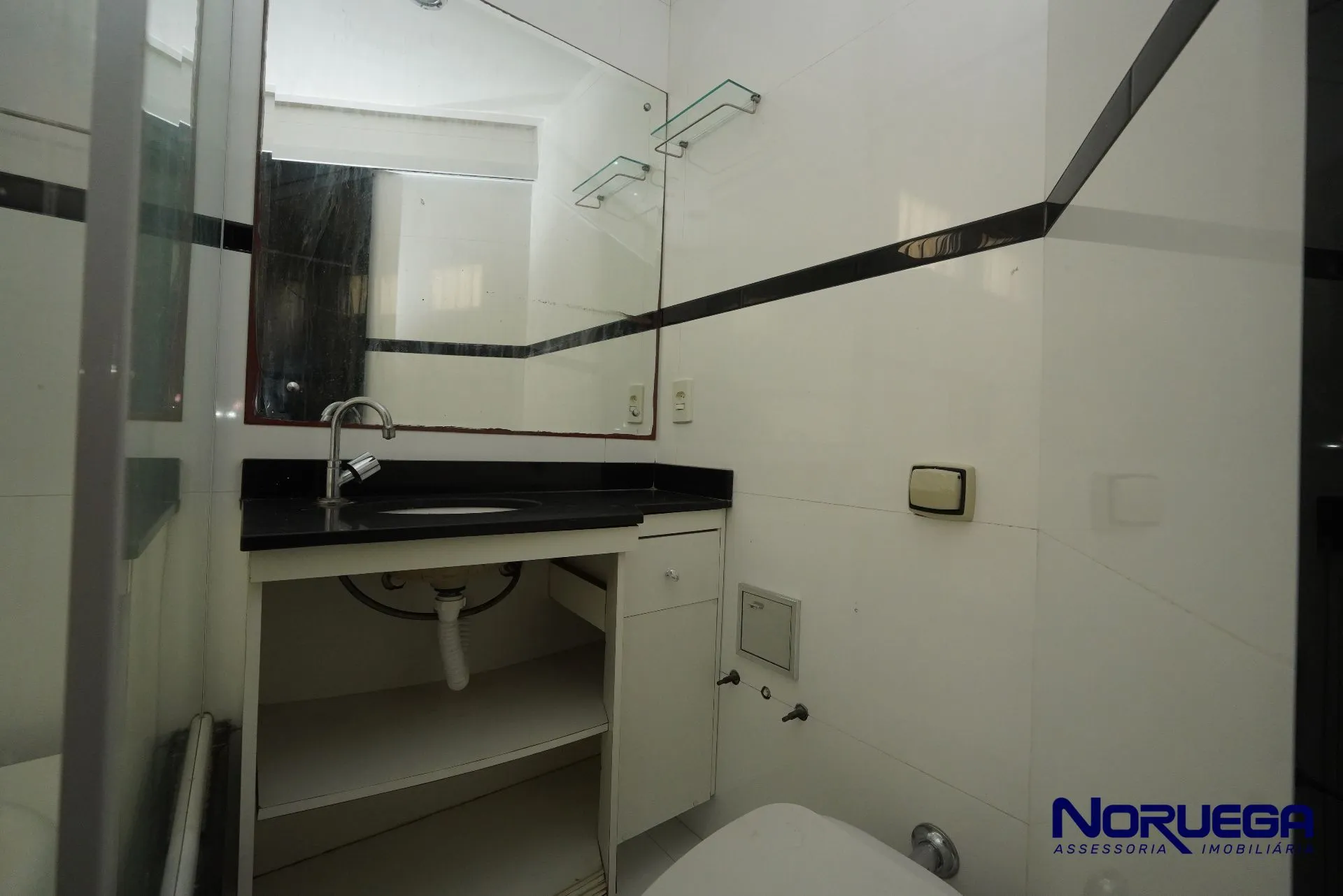 Rental house with 3 bedrooms and 1 bathroom — photo 24