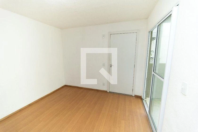 2-bedroom apartment in a building with a gym — photo 14