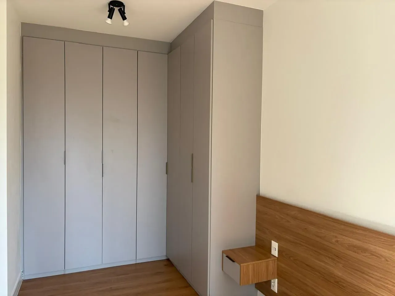 70 m² apartment with 2 bedrooms and a balcony — photo 18