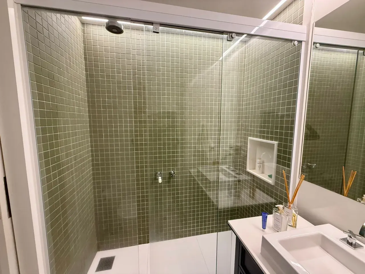 Apartment on the 2nd floor with a washing machine — photo 11